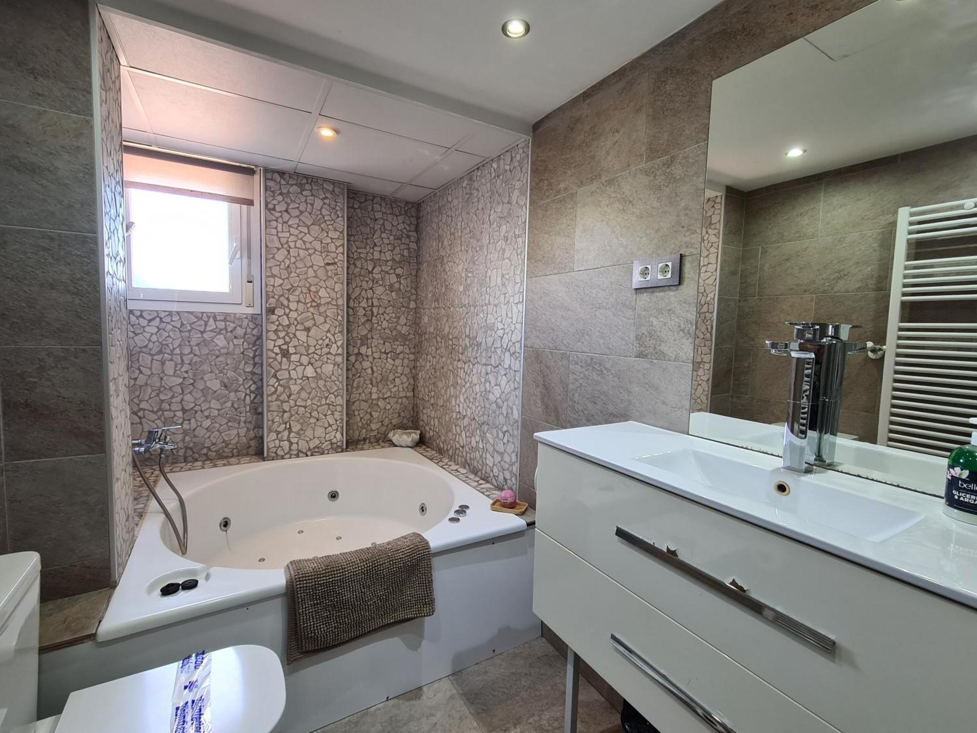 Apartmán Dos Torres Ribera Play & Relax Con Jacuzzi Y Cine Zaragoza Exteriér fotografie